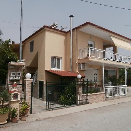 Villa Finikas Vrasná Exterior foto
